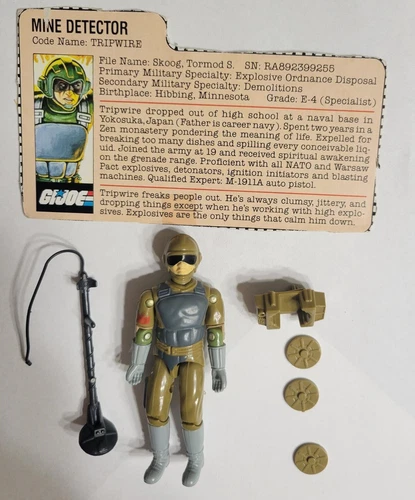 GI Joe Tripwire  ARAH 1983 Complete Minesweeper Soldier Vintage w/card