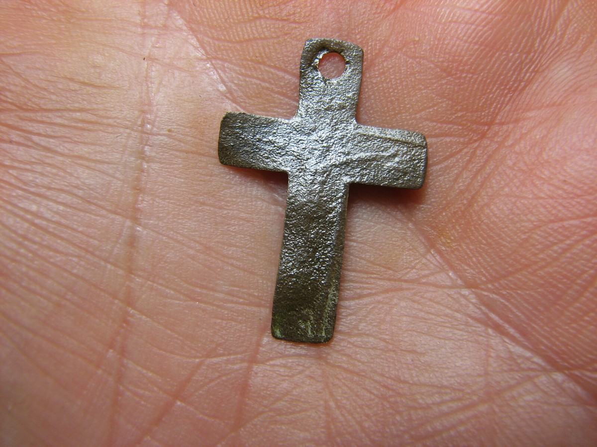 OLD CATHOLIC BRONZE CROSS PENDANT #1622