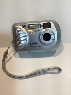Working Kodak EasyShare CX6200 2.0MP Digital Camera Silver