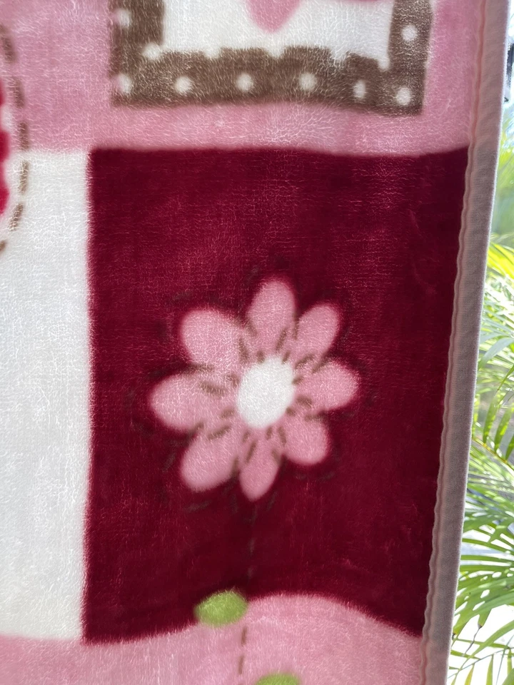 Small Wonders Baby Blanket Girl Pink Flowers Butterfly-Crib Size - Image 4 of 4