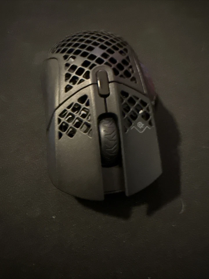 SteelSeries Aerox 5 Wireless Ultralight Gaming Mouse - Black (62406) - Image 4 of 4