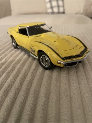 Danbury Mint 1969 Daytona Yellow Corvette Coupe ZL-1. 1:24 Scale Diecast NO BOX