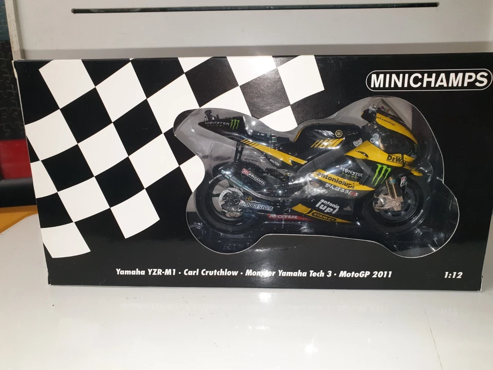 1/12 Minichamps 2011 Cal Crutchlow Yamaha YZRM1 SIGNED with COA - Image 3 of 4