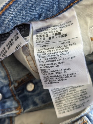 Levis 501 tapered jeans 25/28 size 6-8 Distressed Light Summer Wash New With Tag - Picture 9 of 9