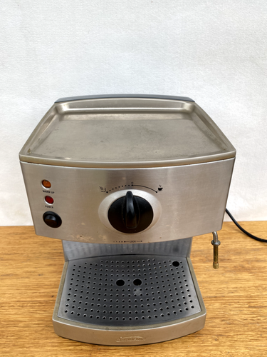 Sunbeam EM5400B Café Latte Pump Espresso Machine Home Coffee Machine Silver - Picture 4 of 8