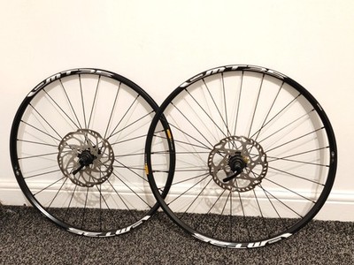 27,5'' Shimano MT35 Laufradsatz + Shimano ICE Technologie Rotoren 203 / 180 mm