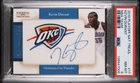 2010-11 National Treasures NBA Team Logo Signatures /25 Kevin Durant Auto PSA 8