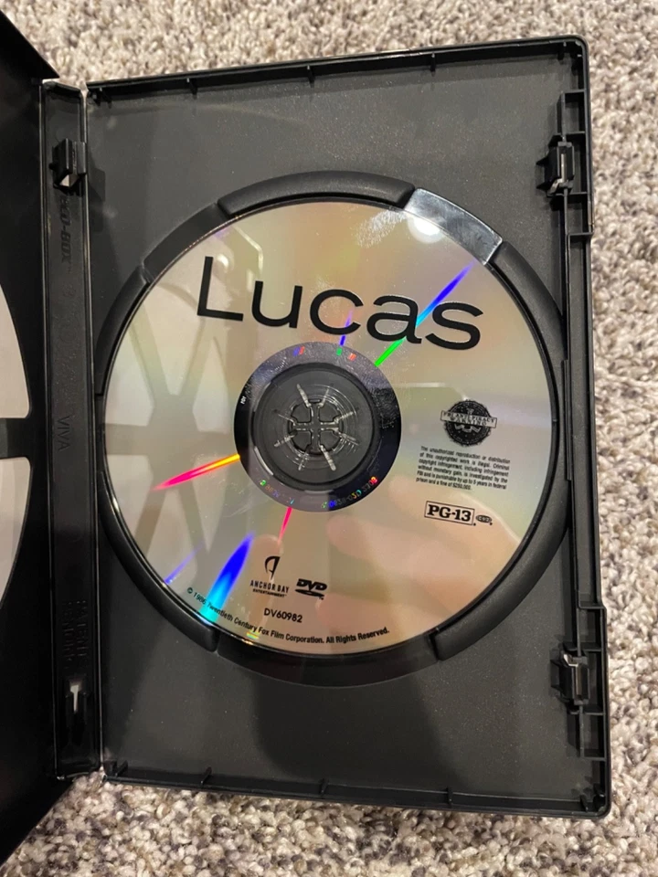 Lucas (1986, OOP DVD) Corey Haim - Winona Ryder - Charlie Sheen - Kerri Green Foto 4 de 4