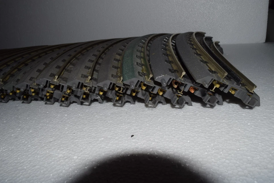 MTH 40-1010 Realtrax O-Gauge Curves 3-Rail SOLID RAIL - Lot of 22 - Image 4 of 4