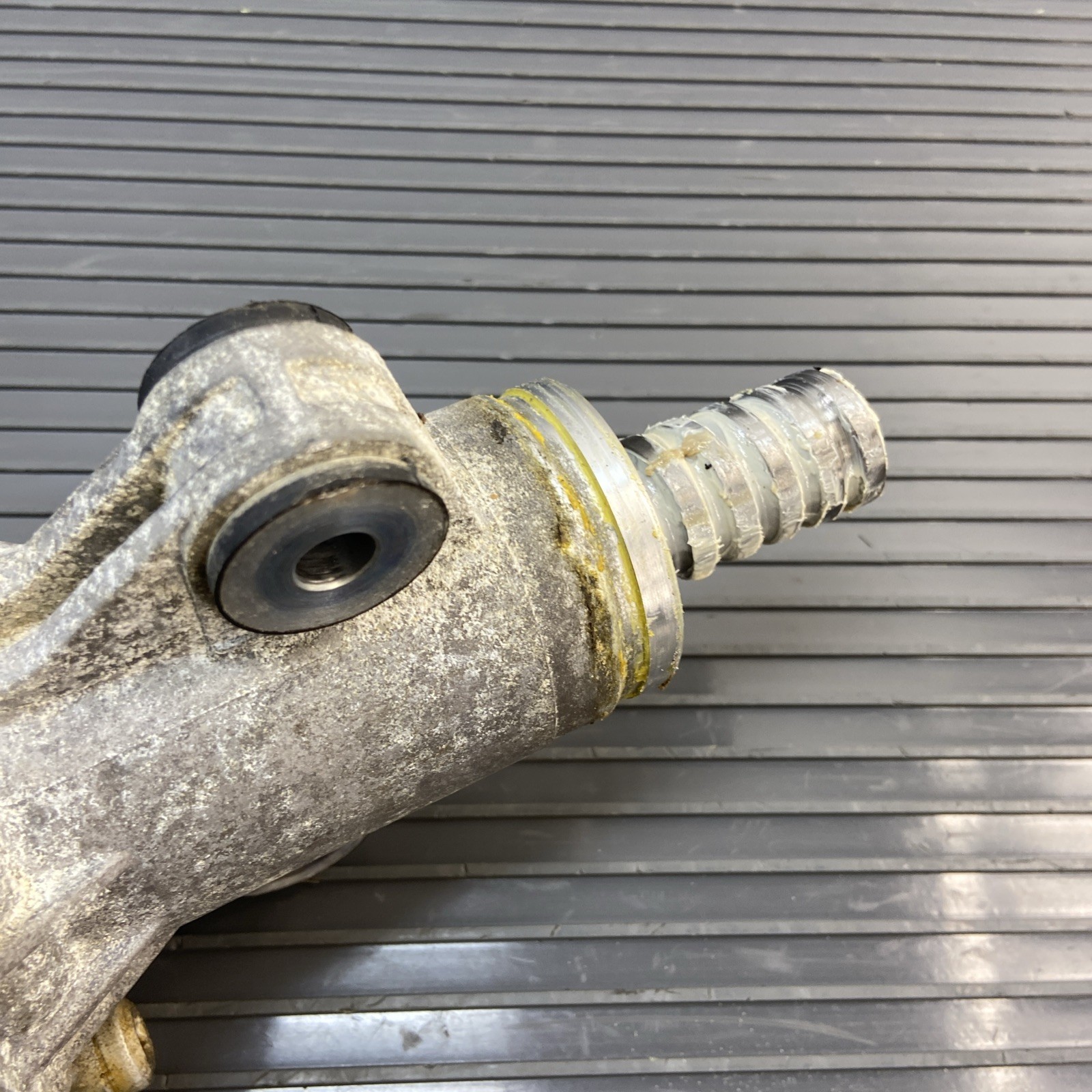 2018-2024 Ferrari Portofino F164 RWD Steering Rack & Pinion 342282 OEM *NOTE*
