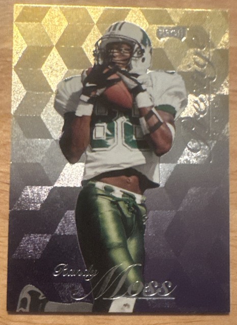 Randy Moss 1998 Playoff Prestige HOF Rookie Card #173 (8098))