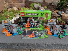 LEGO MINECRAFT SET 21113 THE CAVE 2x With Box