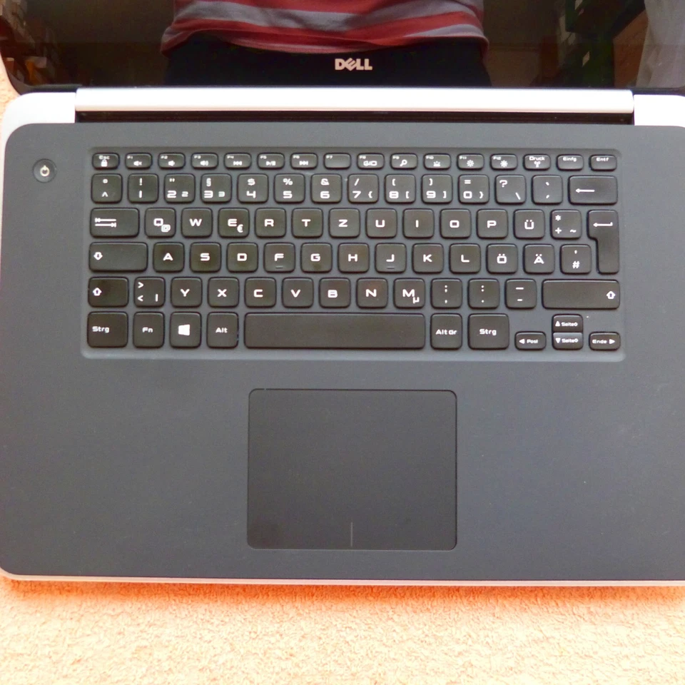 Dell XPS 15 9530 ULTRAHD 4K TOUCH l KOHLEFASER Magnesium Windows 11 mSata SSD i7 - Bild 4 von 4