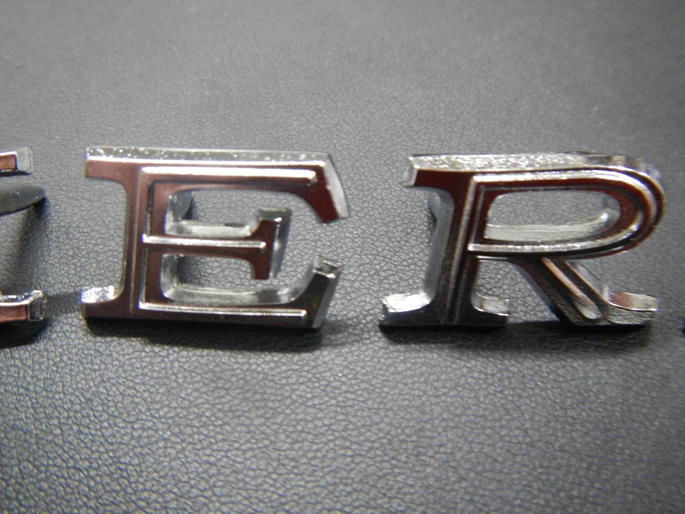 1966 1968 1969 Buick Riviera Hood Letters Emblem Set Front Nose Badge 66 68 69 - Image 4 of 4
