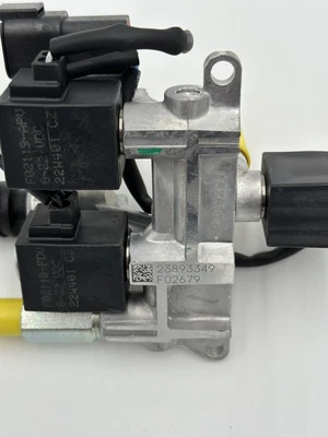 OEM 23099630 23893349 Mack / Volvo Truck Fuel Filter Dosing  