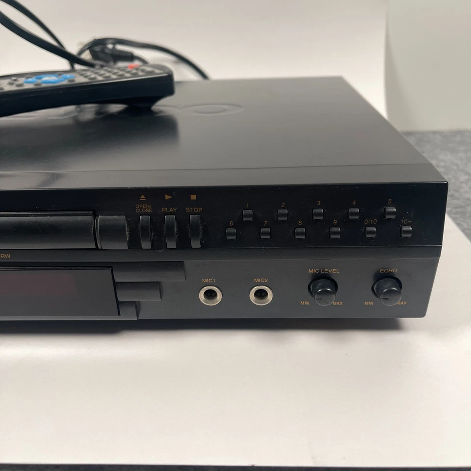 Reproductor de DVD Daewoo DVG-5000N con control remoto: enciende, se abre la bandeja, sin lectura de disco Foto 3 de 4