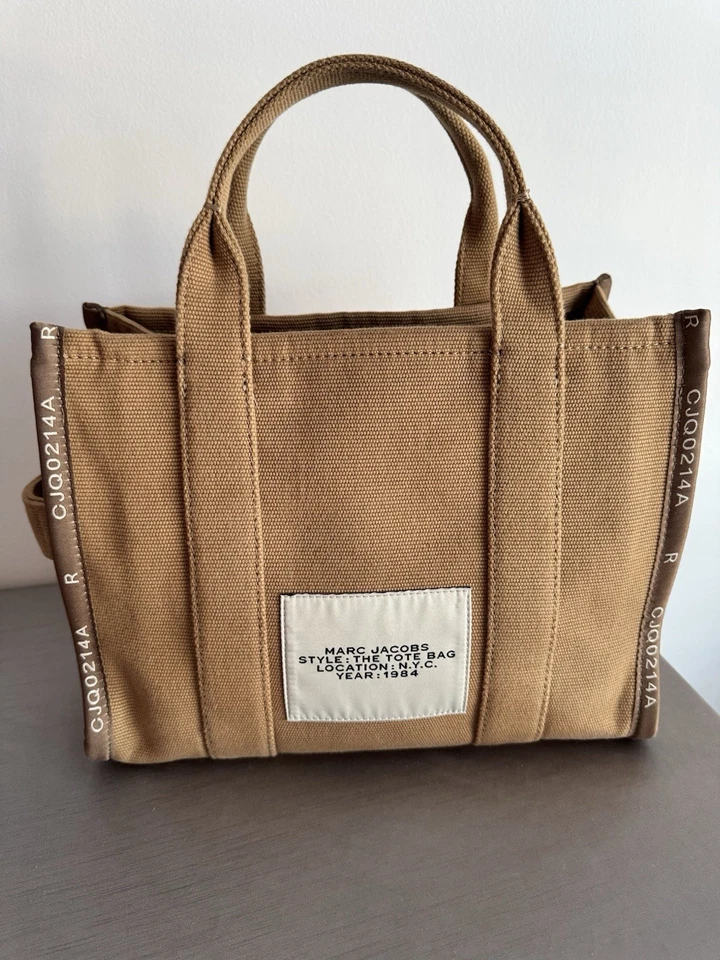 MARC JACOBS THE MEDIUM JACQUARD TOTE BAG - Image 3 of 4