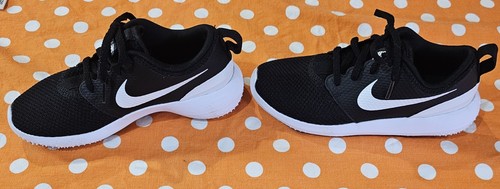 Nike Roshe G Golf Shoes-Size 2Y-Black & White-909250-001 Youth Gently Used - Picture 4 of 7