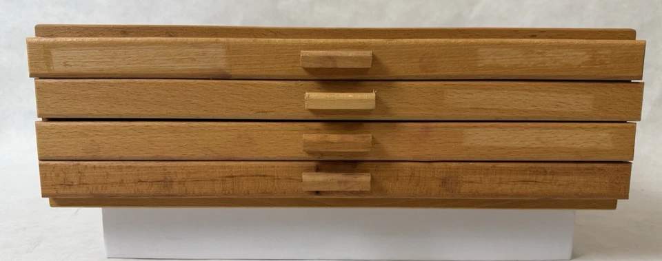 Caja de almacenamiento de madera pastel Creative Mark, 4 cajones--USADA -- 4 UNIDADES DISPONIBLES. Foto 4 de 4