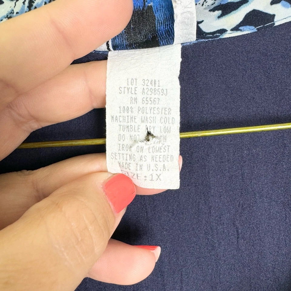 Sport Savvy Blue Monotone animal abstract print zip up wind jacket Size 1X - Image 4 of 4