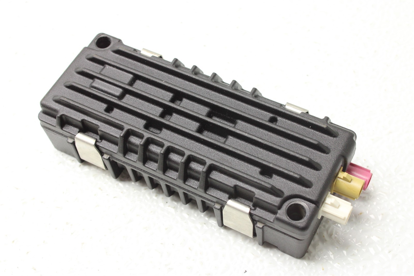 2025 McLaren Artura Radio Module Controller Unit 16MB638CP