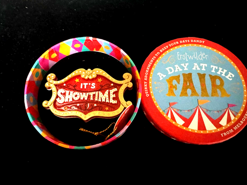 ERSTWILDER A DAY AT THE FAIR IT'S SHOWTIME RESIN BROOCH