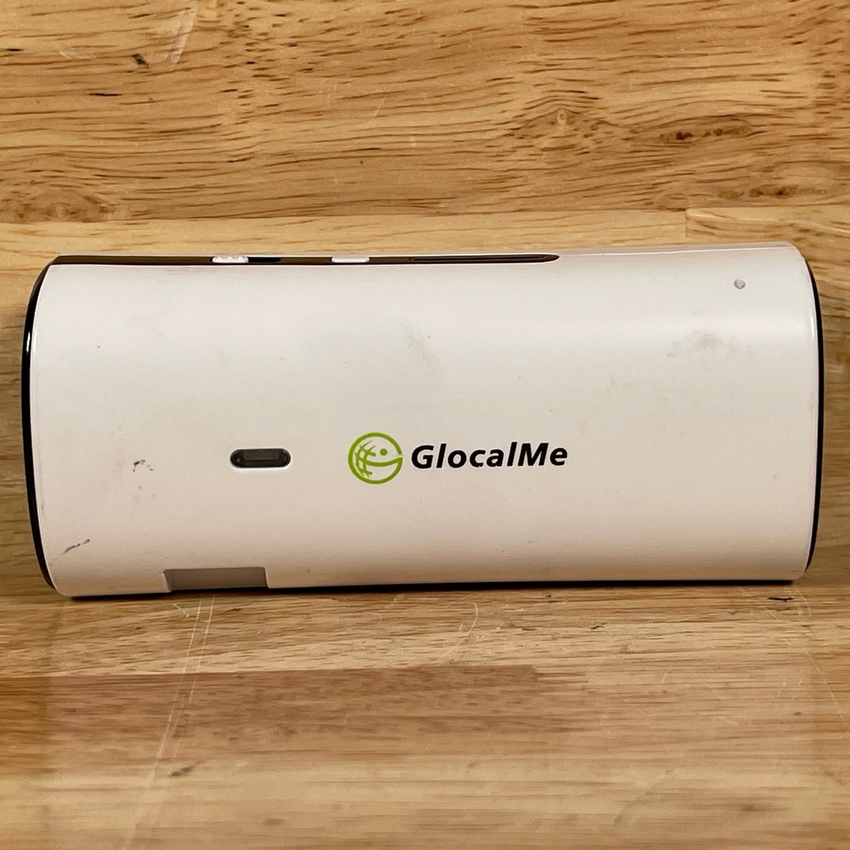 GlocalMe G1 White 6000mAh Lithium Battery 3G Free Roaming Mobile 