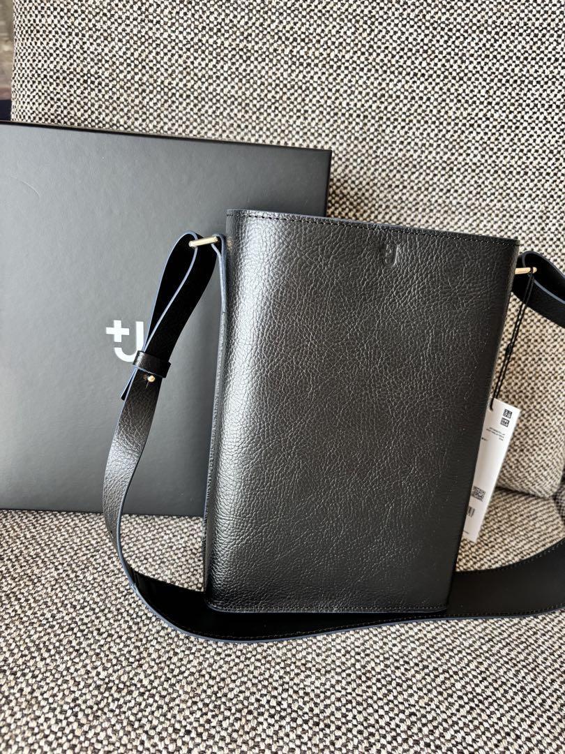UNIQLO J Jill Sander Leather Shoulder Bag Black 18x26x8.5cm UNIQLO J Jill Sander Leather Shoulder Bag Black 18x26x8.5cm