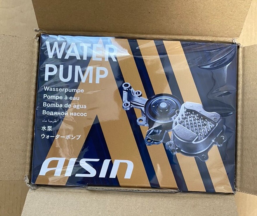 TOYOTA Genuine AISIN Water Pump WPT-190 NEW