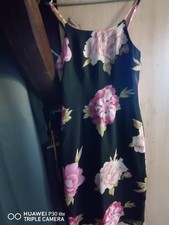 Schickes dünnes Sommerkleid mit Bolero