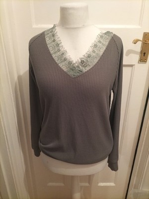 Langarm-T-Shirt Damen Größe M grau gerippt ausgefranster Saumdetail