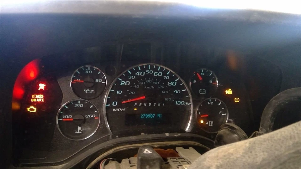 GMC Savana 2500 2009 Coolant Reservoir 25865663 7867 Foto 3 de 4