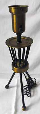 Mid Century Modern Atomic Era Black Metal Tripod Iron Table Desk Lamp Vintage