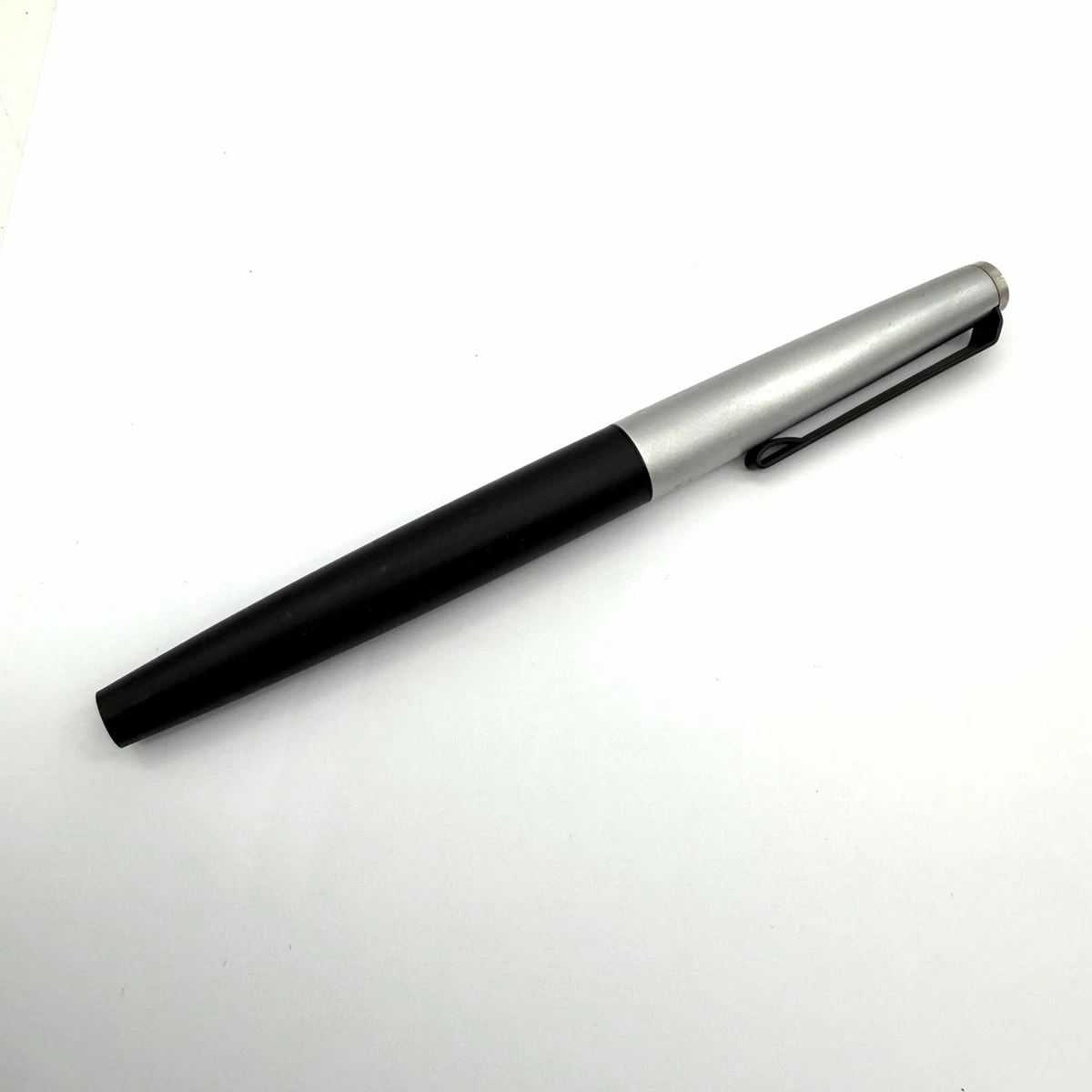 Penna Stilografica Waterman Nera Cappuccio Dorato Carica a Leva + Custodia