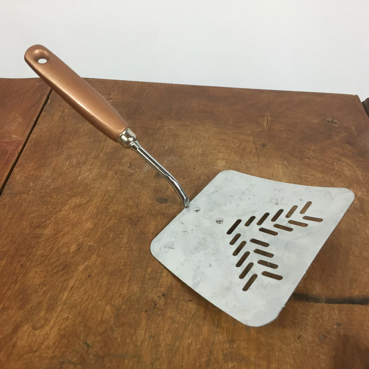 Wide on sale metal spatula