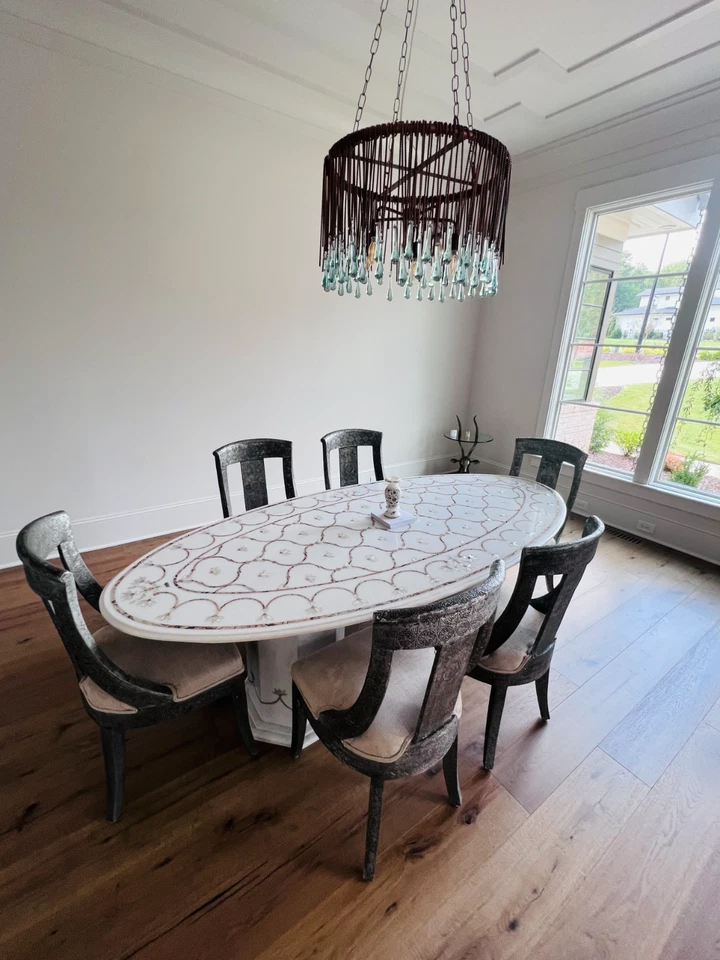 Овальный обеденный стол ручной работы из белого мрамора Pietra Dura с мраморной инкрустацией - Изображение 3 из 4