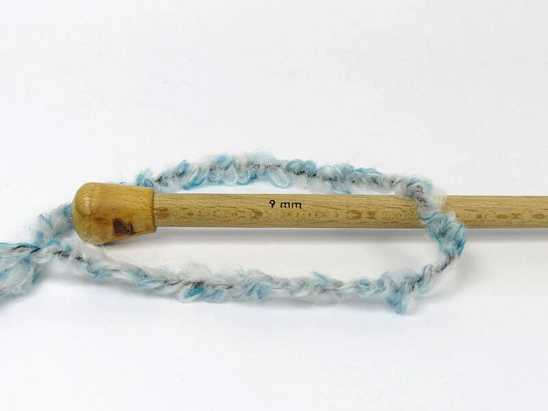 Lote de 2 hilos Boucle lana hilo mágico supervoluminoso 2x150 g tonos turquesa crema Foto 3 de 4