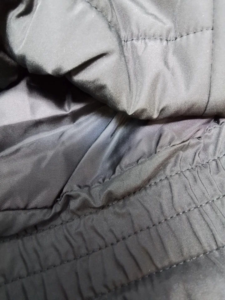 Adidas Original 3 Rayas Puffer Chaqueta Juvenil Niño Mediana Negra, Blanca Foto 3 de 3