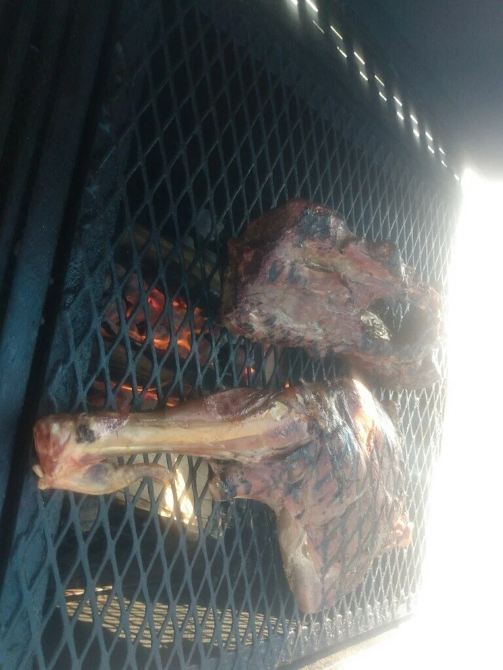 Barbacoa de nogal orgánico, parrilla, cocina, trozos para fumar 6"-10" 15 libras Foto 2 de 4