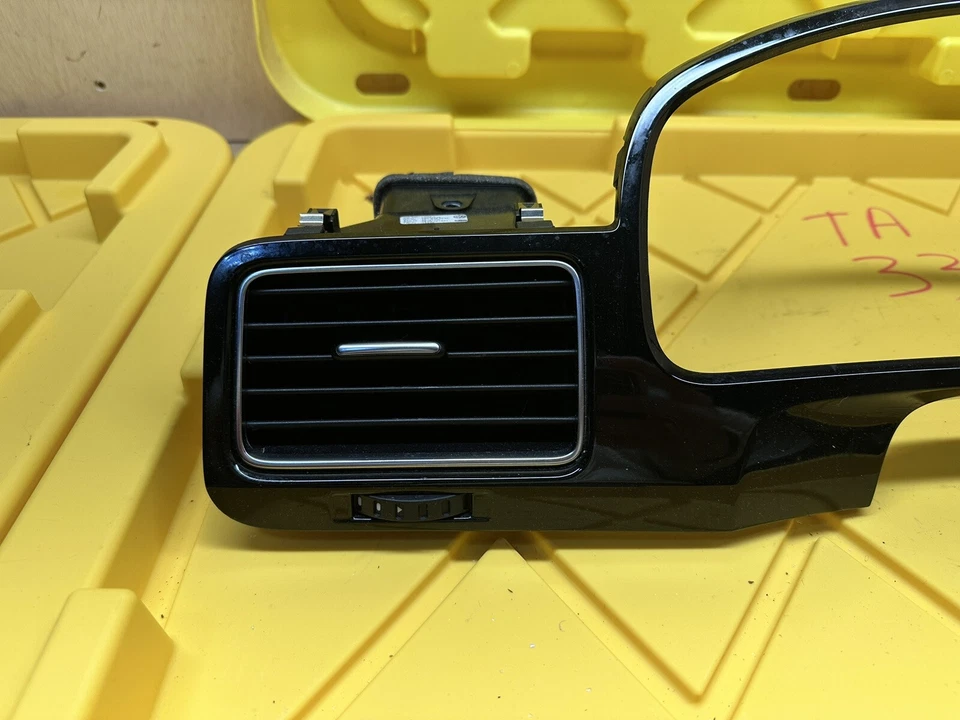 2011 大众途锐 II 装饰仪表组驾驶舱原始设备制造商 — 第 3/4 张图片