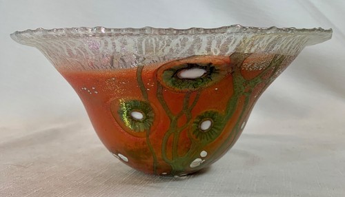 EICKHOLT ART GLASS FLORAL ANEMONE HAND BLOWN BOWL.  5"H X 10"DIA - Picture 2 of 9