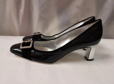 DOLCE E GABBANA Damenschuhe Pumps 38,5 Lack mit Schnalle und Absatz silber