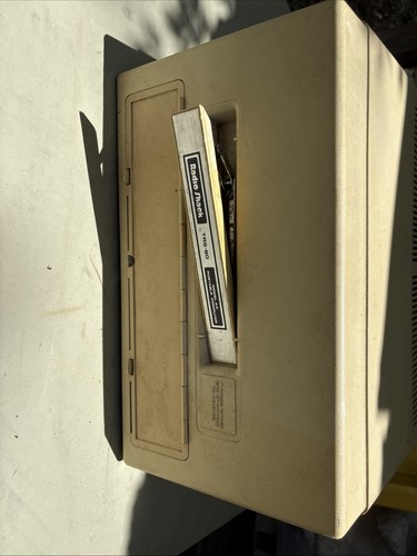 Tandy TRS-80 Model 4P Portable Computer Powers On (screen Not Working) Diskettes - 第 15/17 張圖片