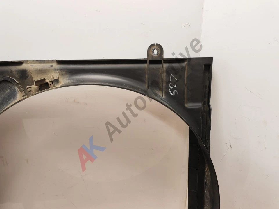 Cubierta envolvente del ventilador del radiador Mitsubishi L200 MK4 06-15 MN135054 Foto 3 de 4