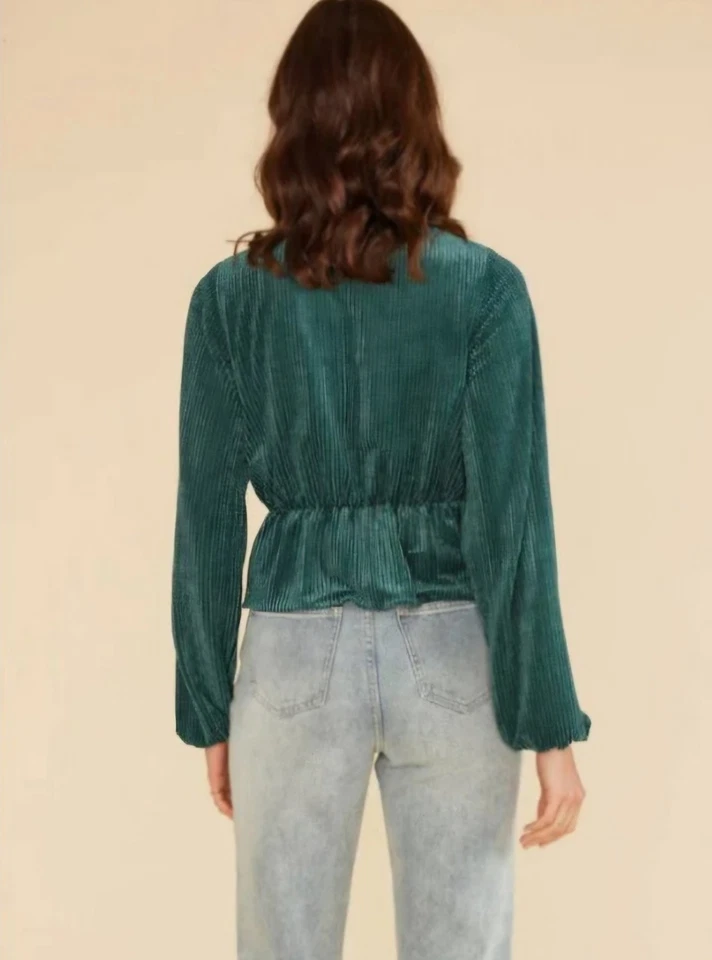 NWT MINKPINK Kendra Knot Twist Front Top Size M Soft Emerald Green, Casual Chic  - Image 2 of 4