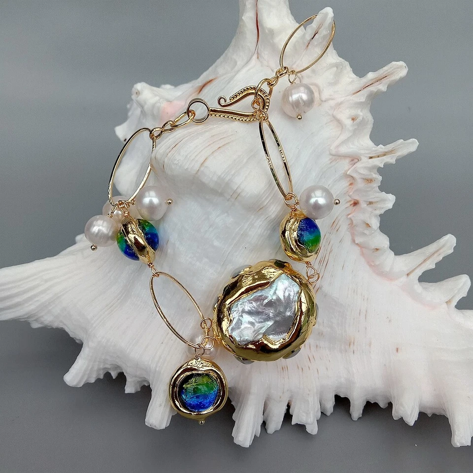 Brazalete Blanco Perla Keshi Pata Perla Azul Cristal de Murano con Borde Chapado en Oro Foto 4 de 4