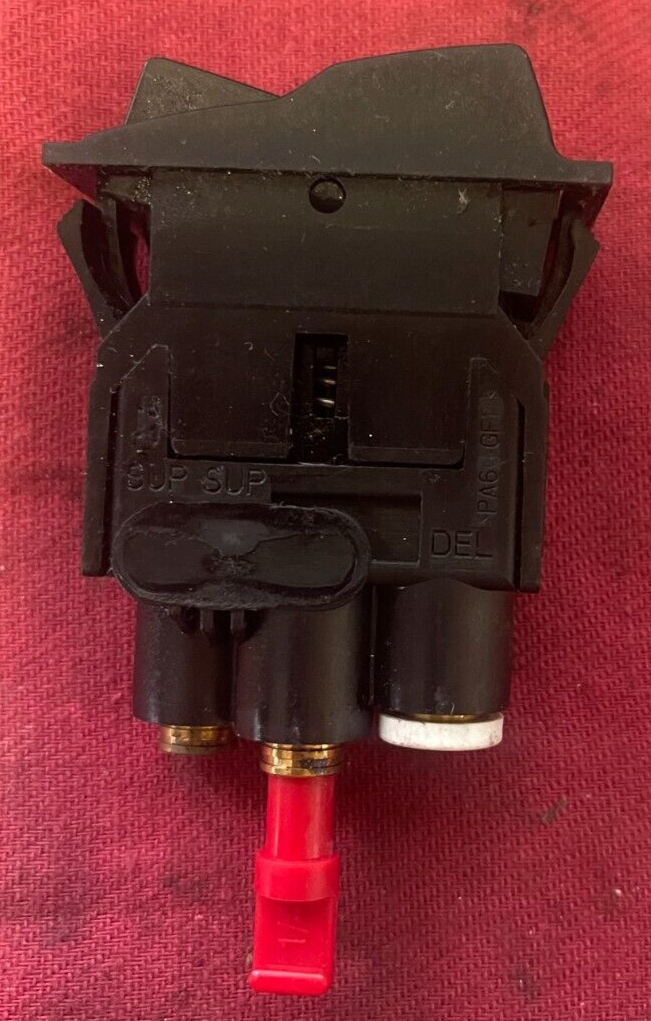 3-Way Air Valve, Inter-Axle Differential Lock - P/N: A12