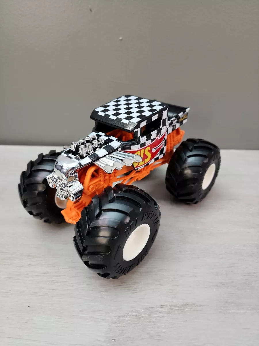 Hot Wheels Monster Trucks Bone Shaker 1:24 Scale Die-Cast Toy Vehicles For  Kids 3 Years and Up 