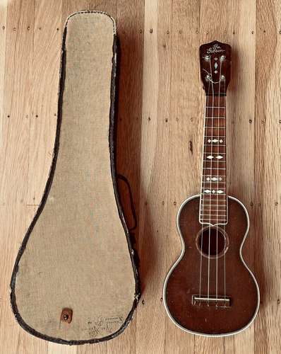 Vintage Ukulele "The Gibson Style 3K" Early 1920s. No Cracks or Repairs, w. case - Picture 3 of 20
