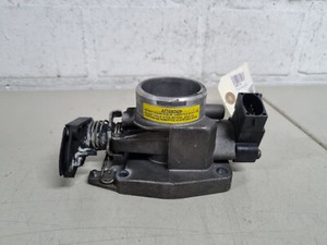 Ford Fiesta IV KA (RBT) Drosselklappe Drosselklappenstutzen 96BF-BB